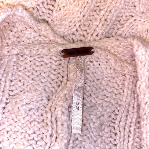 Free People Cream V-Neck Cable Knit Dolman Sleeve Sweater - Picture 9 of 10